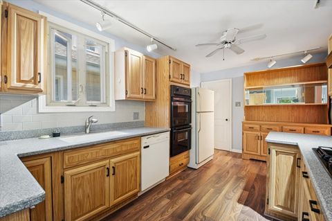 Tiny photo for 723 Wesley Avenue, Oak Park, IL 60304 (MLS # 12474236)