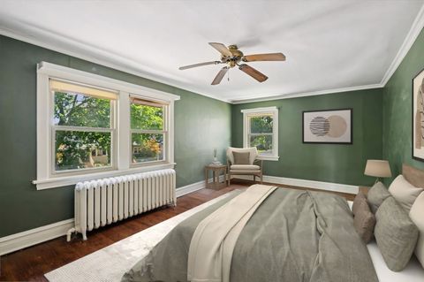 Tiny photo for 723 Wesley Avenue, Oak Park, IL 60304 (MLS # 12474236)