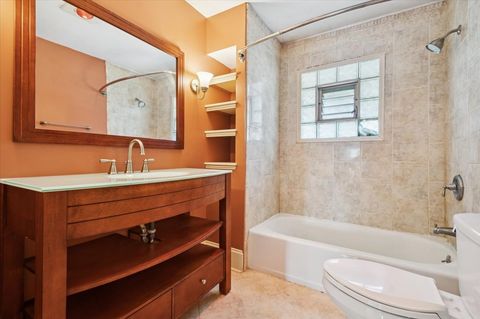 Tiny photo for 723 Wesley Avenue, Oak Park, IL 60304 (MLS # 12474236)