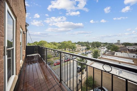 Tiny photo for 1600 N New England Avenue #4, Chicago, IL 60707 (MLS # 12431435)