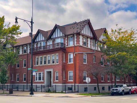 4454 N Sheridan Road 2 Chicago IL 60640