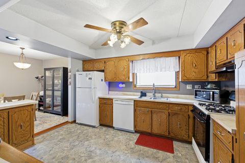 Tiny photo for 16832 81st Avenue #1S, Tinley Park, IL 60477 (MLS # 12540012)