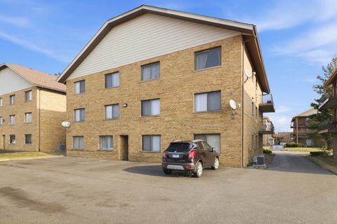 Tiny photo for 16832 81st Avenue #1S, Tinley Park, IL 60477 (MLS # 12540012)