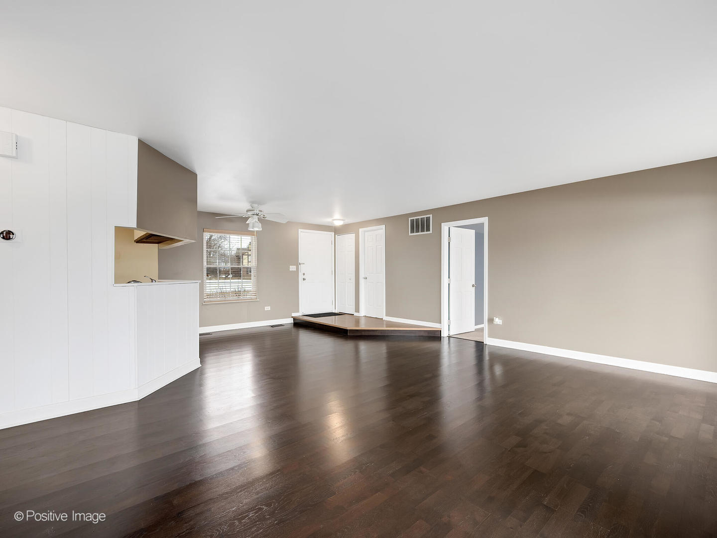 429 Sandhurst Circle 1