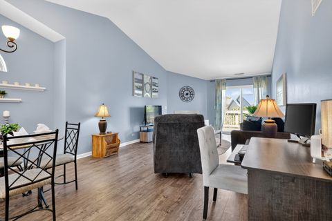 Tiny photo for 563 Willow Way #563, Lindenhurst, IL 60046 (MLS # 12647452)