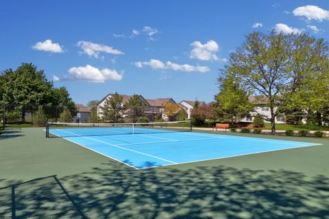 Tiny photo for 563 Willow Way #563, Lindenhurst, IL 60046 (MLS # 12647452)