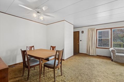 Tiny photo for 9620 W Higgins Road #2D, Rosemont, IL 60018 (MLS # 12622558)