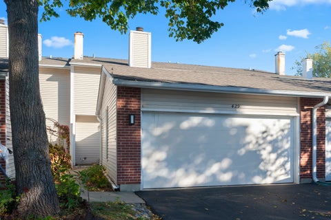 Photo of 429 Wren Lane, Deerfield, IL 60015 (MLS # 12771038)
