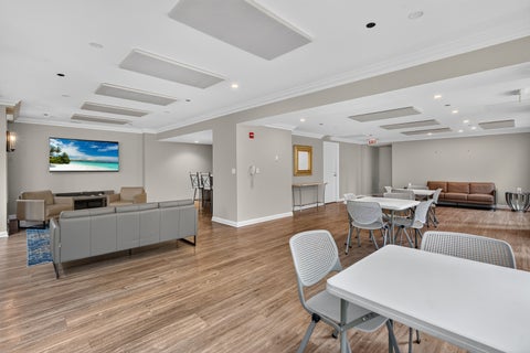 Tiny photo for 25 E Superior Street #1006, Chicago, IL 60611 (MLS # 12749807)
