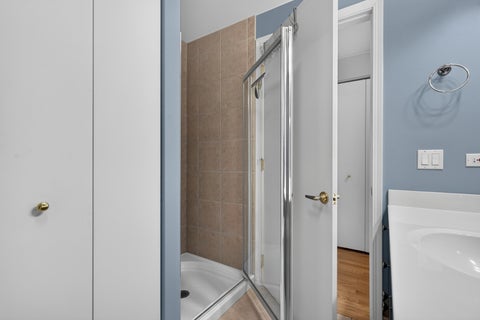 Tiny photo for 25 E Superior Street #1006, Chicago, IL 60611 (MLS # 12749807)