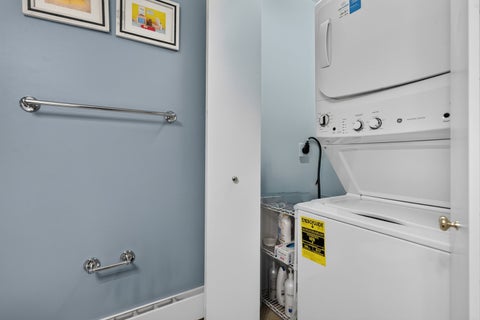 Tiny photo for 25 E Superior Street #1006, Chicago, IL 60611 (MLS # 12749807)