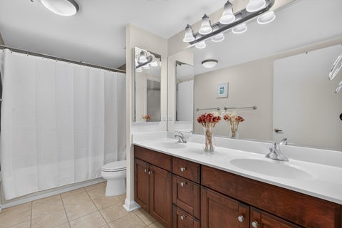Tiny photo for 25 E Superior Street #1006, Chicago, IL 60611 (MLS # 12749807)