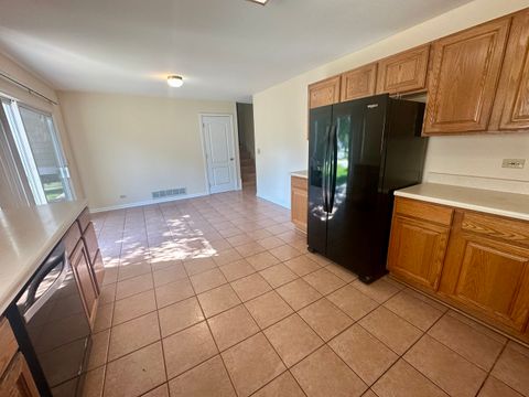 Tiny photo for 3811 W Orleans Street, McHenry, IL 60050 (MLS # 12485097)