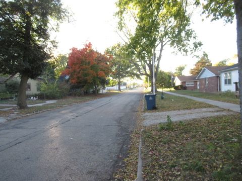 Tiny photo for 1204 W Hill Street, Urbana, IL 61801 (MLS # 12507917)