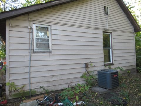 Tiny photo for 1204 W Hill Street, Urbana, IL 61801 (MLS # 12507917)