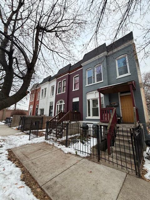 Tiny photo for 207 S Troy Street, Chicago, IL 60612 (MLS # 12531048)