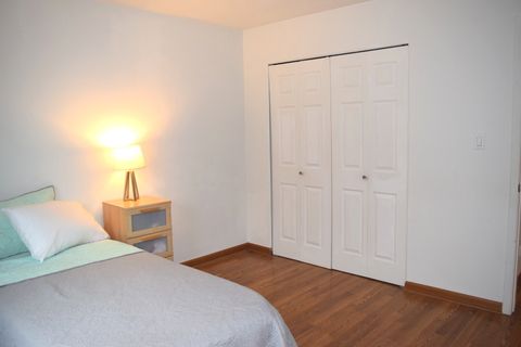 Tiny photo for 2243 W Nichols Road #31B, Arlington Heights, IL 60004 (MLS # 12582357)