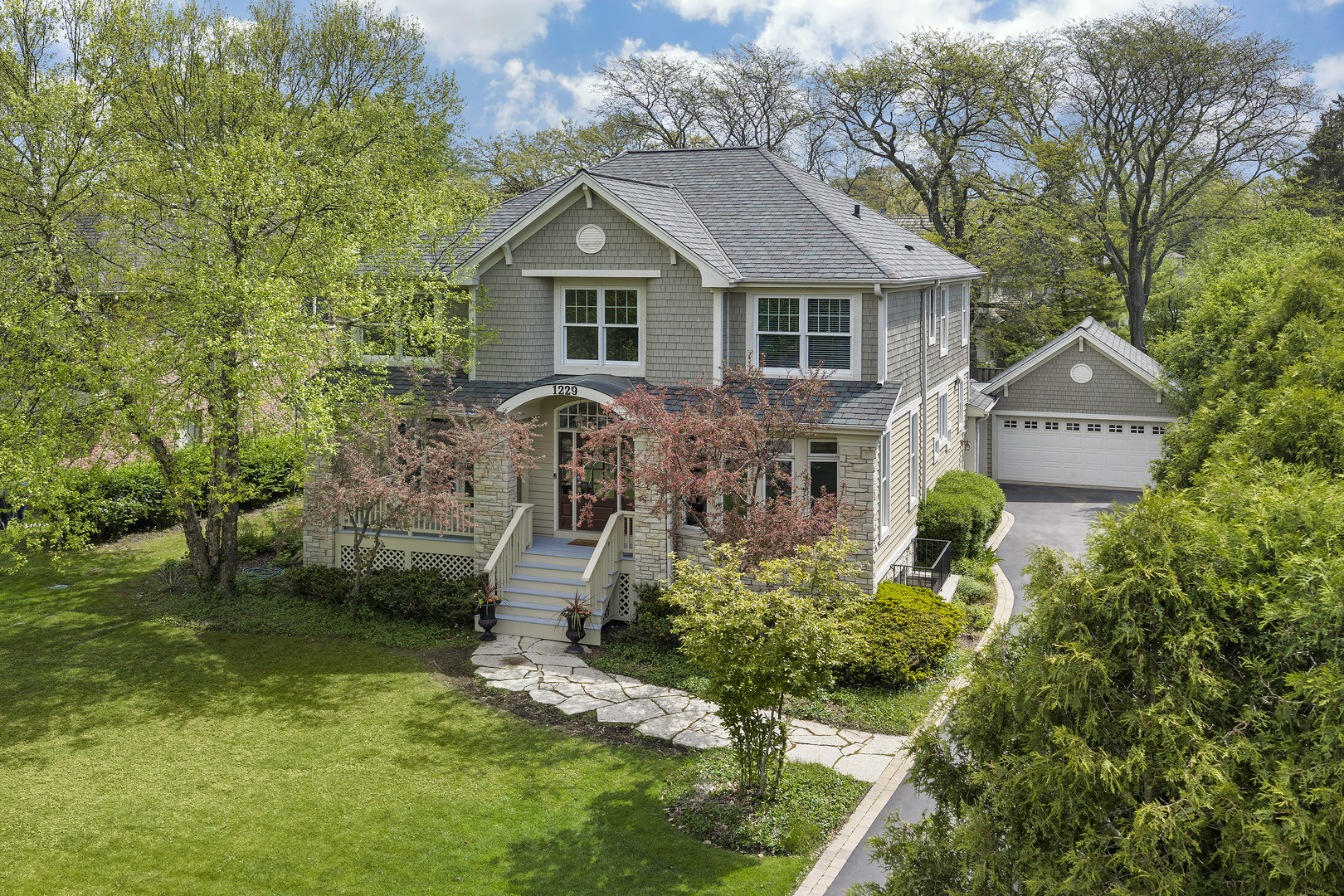 1229 Fairfield Road