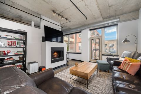 Tiny photo for 6 S Laflin Street #722, Chicago, IL 60607 (MLS # 12499424)