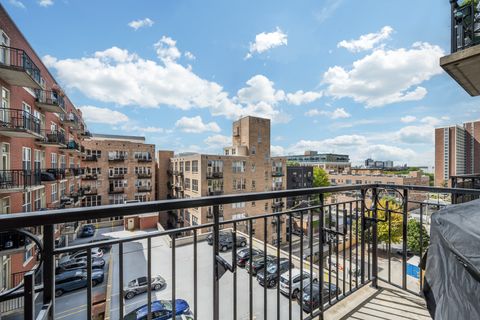 Tiny photo for 6 S Laflin Street #722, Chicago, IL 60607 (MLS # 12499424)