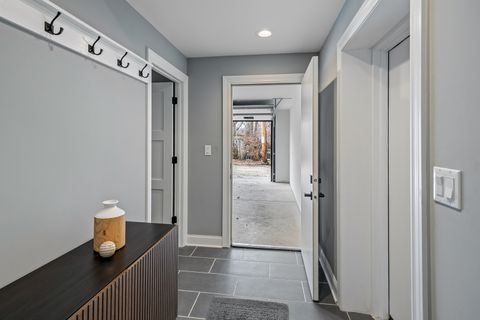 Tiny photo for 2712 W Sunnyside Avenue, Chicago, IL 60625 (MLS # 12584477)