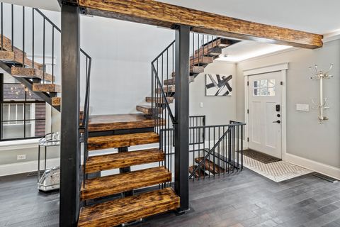 Tiny photo for 2712 W Sunnyside Avenue, Chicago, IL 60625 (MLS # 12584477)