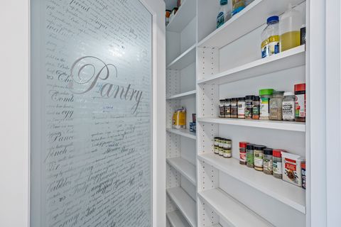 Tiny photo for 2712 W Sunnyside Avenue, Chicago, IL 60625 (MLS # 12584477)