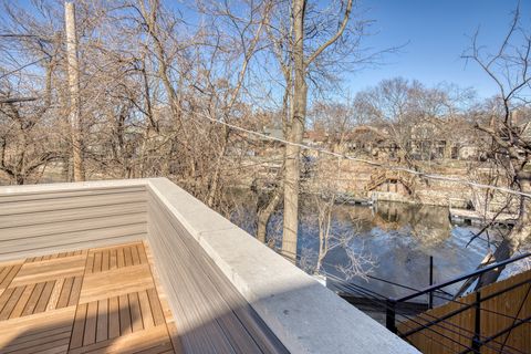 Tiny photo for 2712 W Sunnyside Avenue, Chicago, IL 60625 (MLS # 12584477)