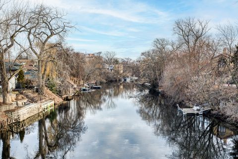 Tiny photo for 2712 W Sunnyside Avenue, Chicago, IL 60625 (MLS # 12584477)