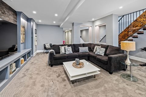 Tiny photo for 2712 W Sunnyside Avenue, Chicago, IL 60625 (MLS # 12584477)