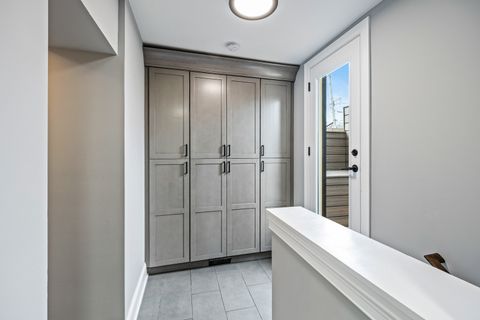 Tiny photo for 2712 W Sunnyside Avenue, Chicago, IL 60625 (MLS # 12584477)