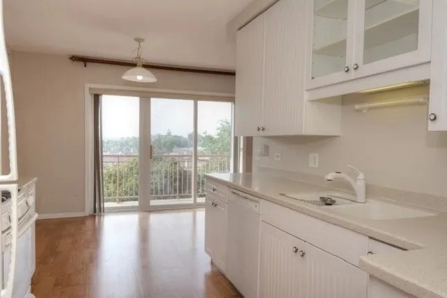 1378 Perry Street 510