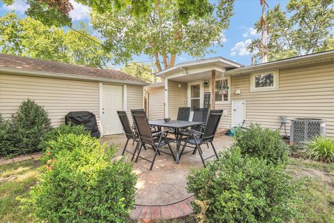 Tiny photo for 901 E Fairview Drive, Tuscola, IL 61953 (MLS # 12709824)