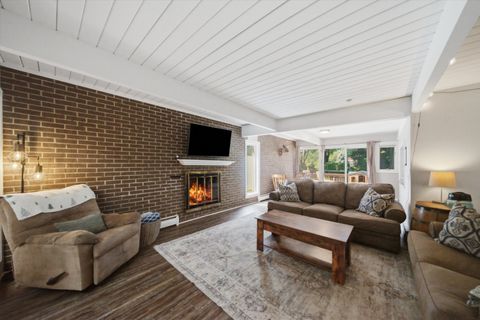 Tiny photo for 22 Plum Court, Sleepy Hollow, IL 60118 (MLS # 12684580)