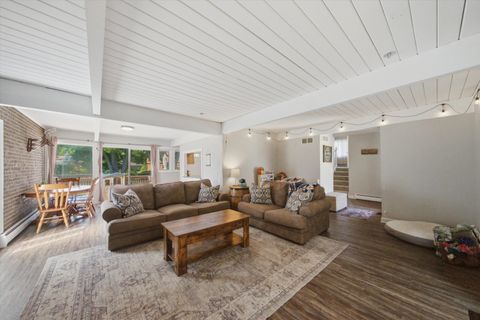 Tiny photo for 22 Plum Court, Sleepy Hollow, IL 60118 (MLS # 12684580)