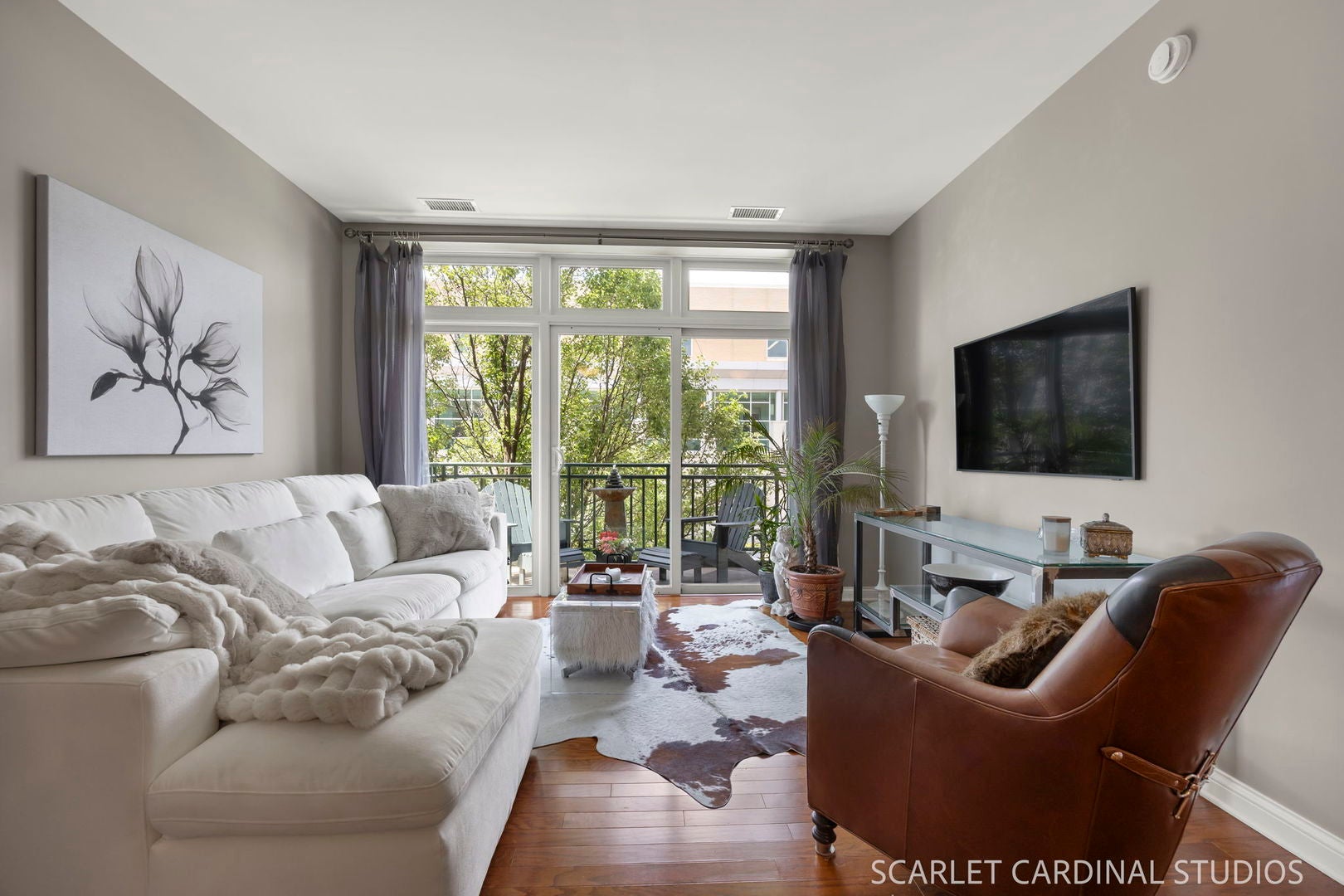 140 S River Street 204