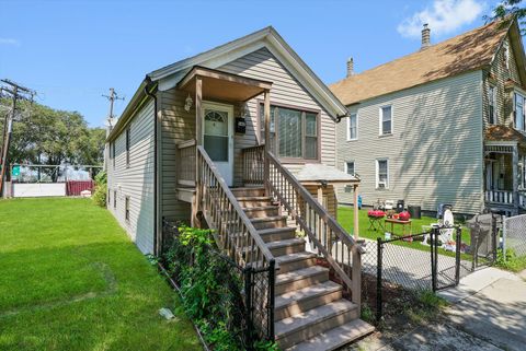 Tiny photo for 142 W Swann Street, Chicago, IL 60609 (MLS # 12601688)