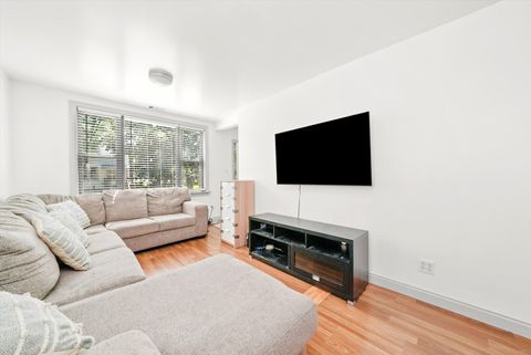 Tiny photo for 142 W Swann Street, Chicago, IL 60609 (MLS # 12601688)
