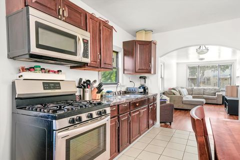 Tiny photo for 142 W Swann Street, Chicago, IL 60609 (MLS # 12601688)