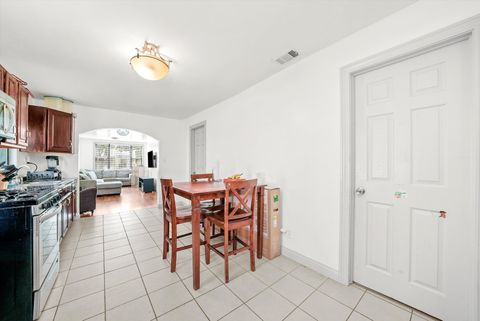 Tiny photo for 142 W Swann Street, Chicago, IL 60609 (MLS # 12601688)