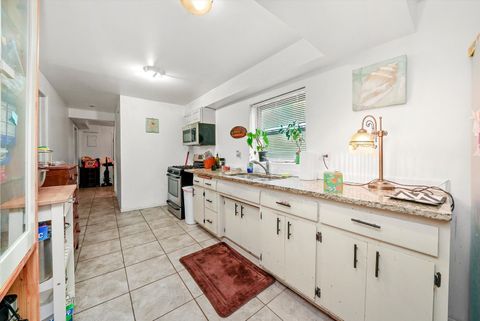 Tiny photo for 142 W Swann Street, Chicago, IL 60609 (MLS # 12601688)