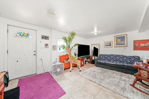 Tiny photo for 142 W Swann Street, Chicago, IL 60609 (MLS # 12601688)