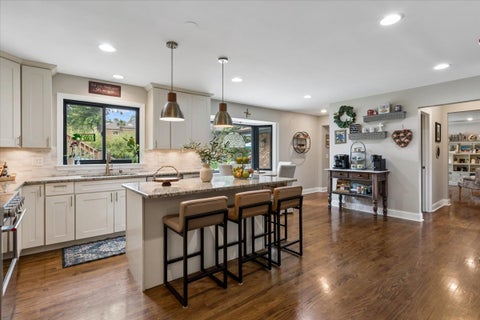 Tiny photo for 6940 N Mendota Avenue, Chicago, IL 60646 (MLS # 12702748)