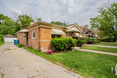 Tiny photo for 15533 Vincennes Road, Phoenix, IL 60426 (MLS # 12415925)