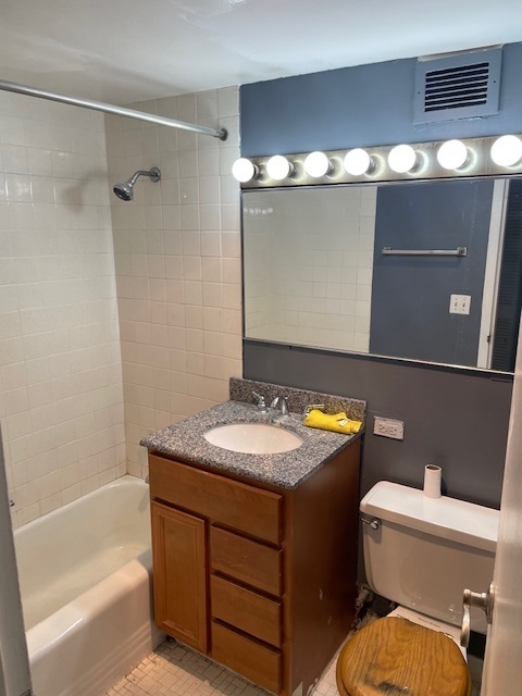 6730 S South Shore Drive 302
