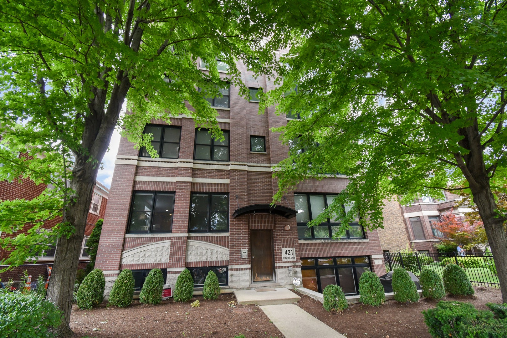 421 S Ridgeland Avenue 2N