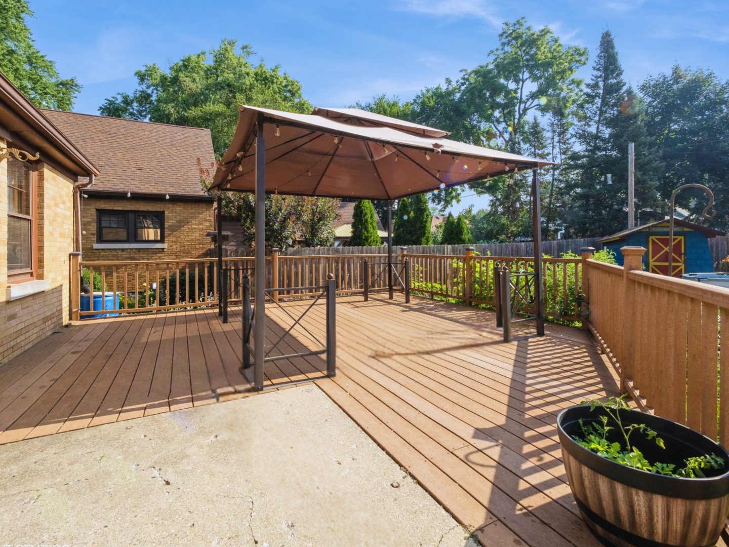 15 N Edison Avenue
