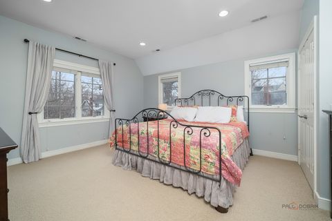 Tiny photo for 249 E Sheridan Place, Lake Bluff, IL 60044 (MLS # 12610644)