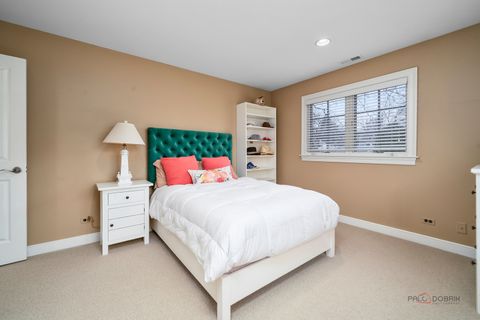 Tiny photo for 249 E Sheridan Place, Lake Bluff, IL 60044 (MLS # 12610644)