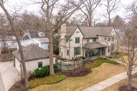 Tiny photo for 249 E Sheridan Place, Lake Bluff, IL 60044 (MLS # 12610644)